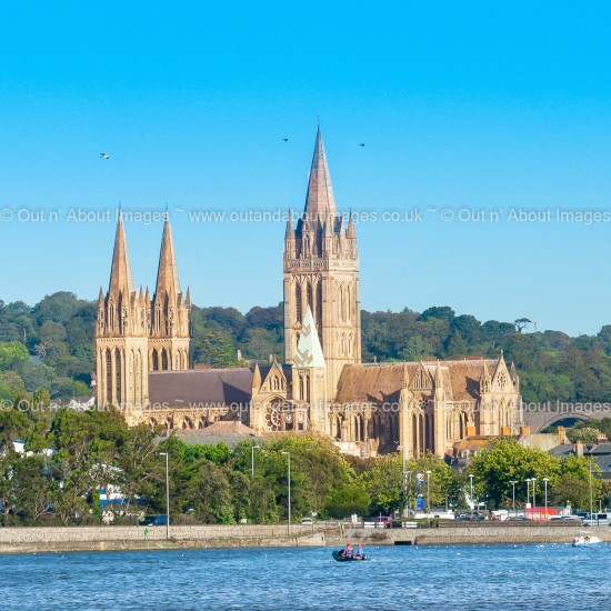 Truro Cathedral Greeting card D2-002 (9554)